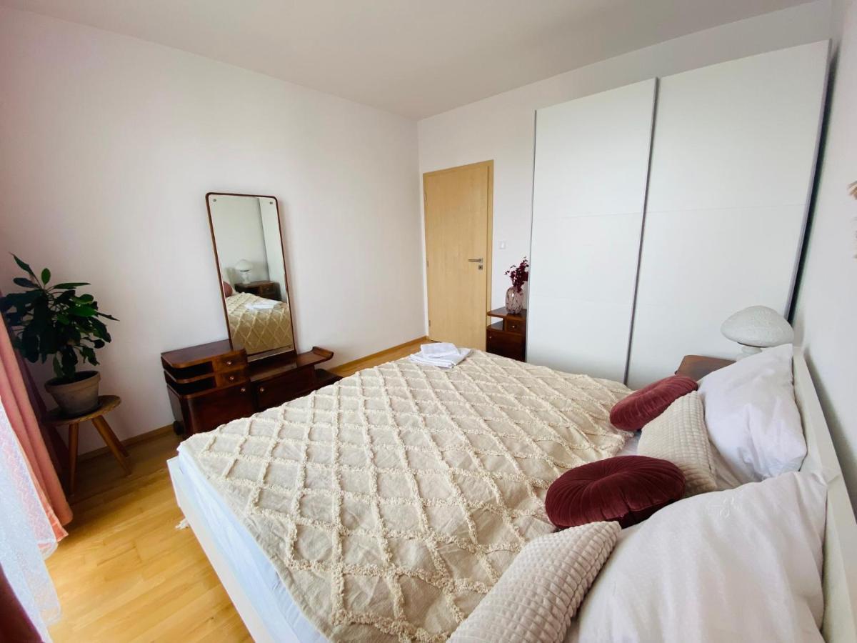 Stylovy Apartman Artdeco Apartment Podebrady Ngoại thất bức ảnh